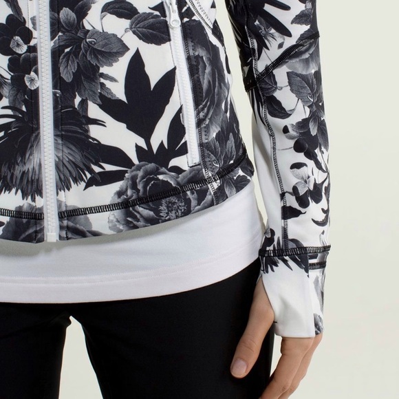 LULULEMON | Forme II Brisk Bloom | Sz 8 - Picture 5 of 11